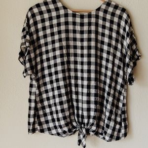 Madewell tie front button back tee